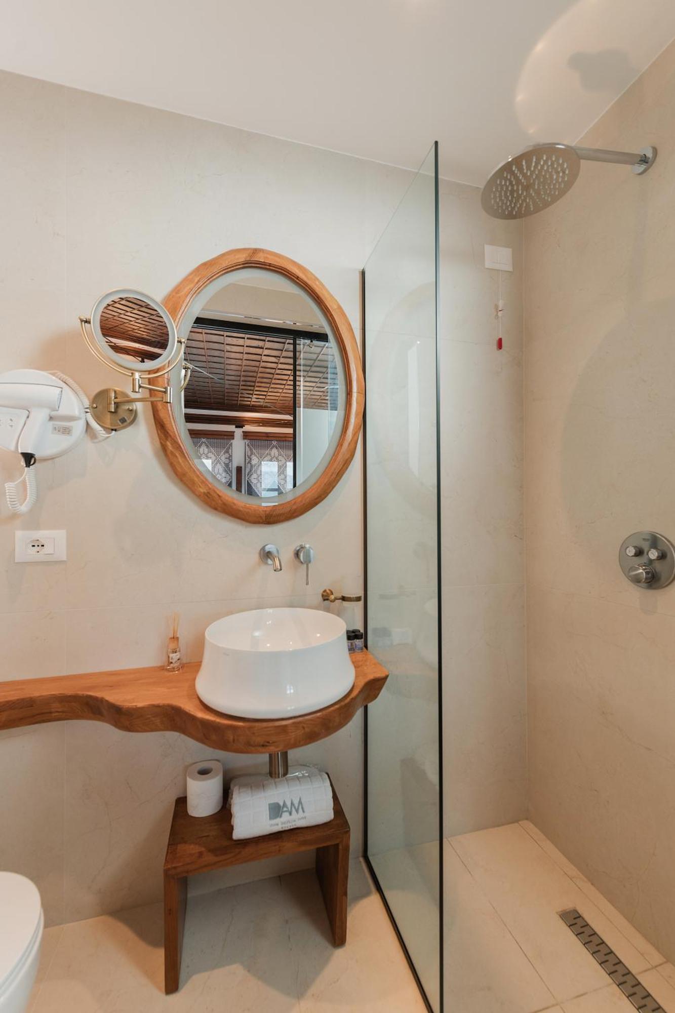 Dam Stone Boutique Hotel Gjirokaster Bagian luar foto