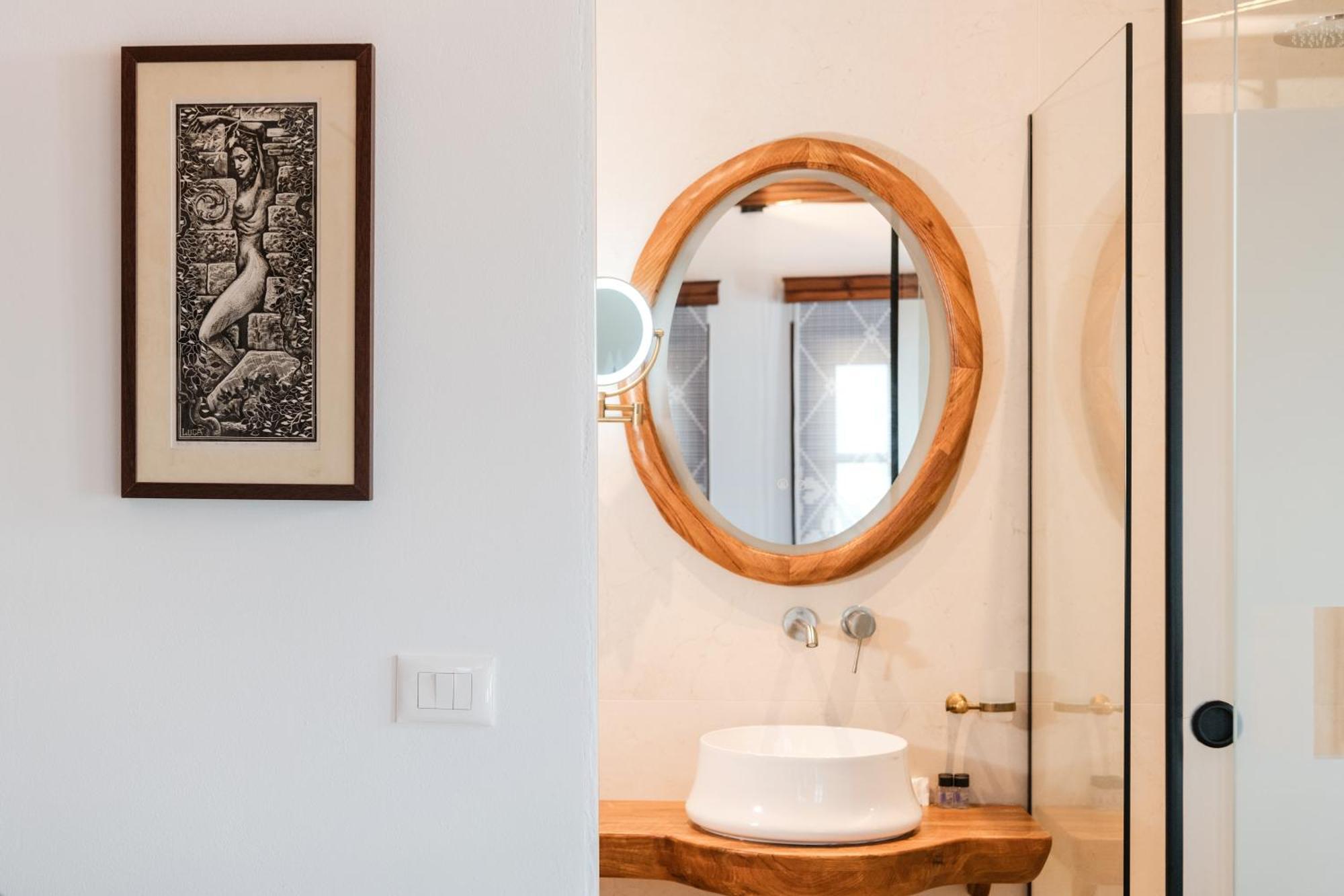 Dam Stone Boutique Hotel Gjirokaster Bagian luar foto