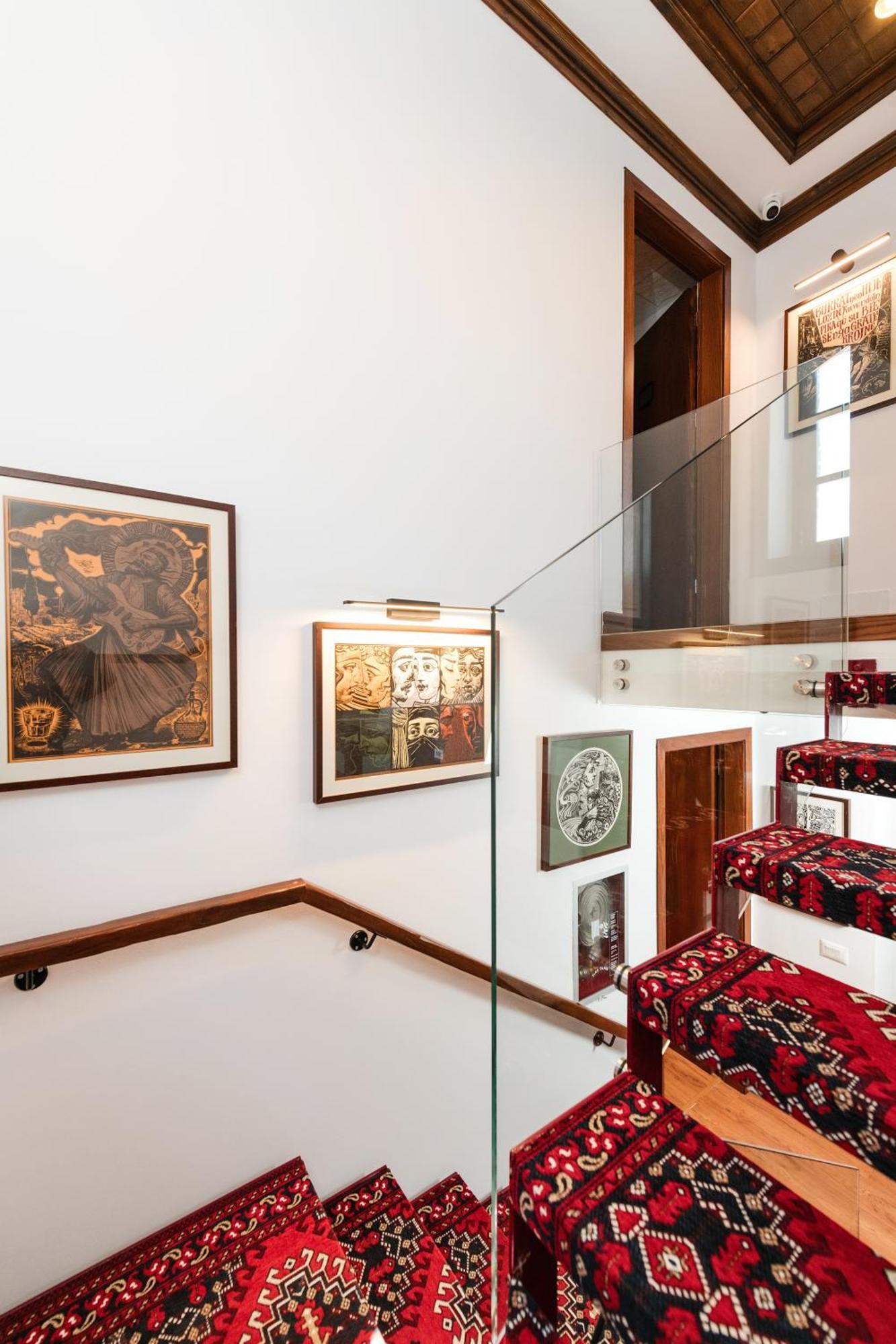 Dam Stone Boutique Hotel Gjirokaster Bagian luar foto
